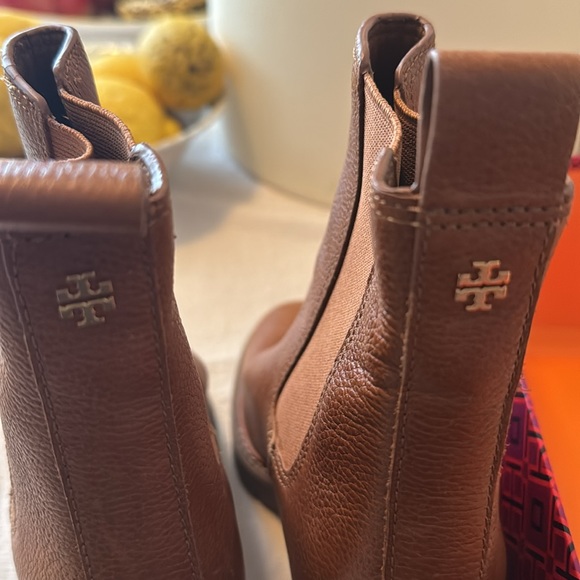 Tory Burch Lug 70 mm Bootie - Picture 4 of 11